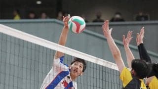 春高バレー　高さとパワーを見せつけた京都男子・洛南、初戦突破