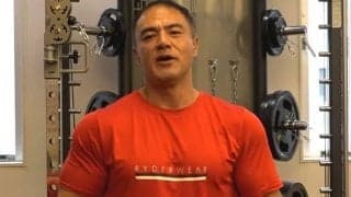 肩こりに悩む人必見！解消に効果的な栄養と簡単エクササイズ