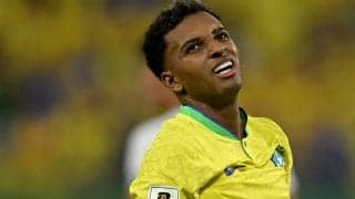 「信じられない」「驚いた」キラッキラに輝くロドリゴの口元にファンも驚き、歯のアクセサリー“グリルズ”を装着