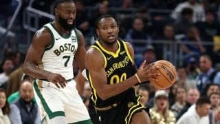 ナゲッツ戦で手痛い黒星を喫したウォリアーズ…若手フォワードのクミンガは指揮官に不満爆発か