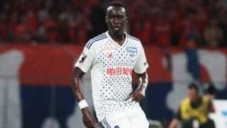 新潟が守備を支えたオーストラリア代表DFトーマス・デンと契約更新、震災の被害に「とても胸を痛めています」