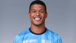 鳥栖が横浜FCのFWマルセロ・ヒアンを完全移籍で獲得「レッツゴー鳥栖！」