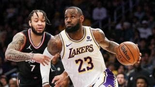 クリッパーズとの“LA対決”を制したレイカーズが新年初白星…レブロンが強烈ダンクをお見舞い