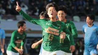 青森山田が2大会ぶり4度目王者に！ U-18プレミア覇者が盤石の強さで近江を3発撃破【高校サッカー選手権】