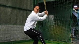 非力でも伸ばせる打球の飛距離　大阪桐蔭元主将が伝授…「動から動」を生む“傾き”