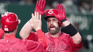 増加する助っ人の韓国移籍…広島の19発大砲も決断　NPB経由で目指す“再起”