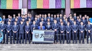 J1川崎が必勝祈願を行い「リーグタイトル奪取」へ発進！「Jの生態系を壊す」可能性を秘める新ブラジル人選手も合流し、選手・スタッフが市内18か所に分かれて商店街を巡る