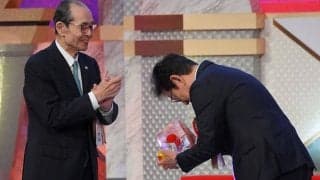 ビッグスポーツ賞に侍J…栗山前監督に王氏からトロフィー「WBC決勝より緊張した」