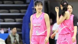 韓国代表の顔として活躍したキム・ダンビ…日本代表からの花束に「感謝と感動」