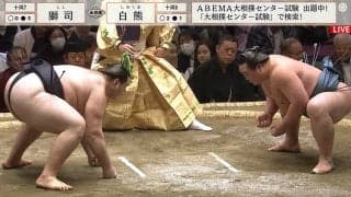 土俵上で実現した究極の“アニマル対決”獅司と白熊、パワー勝負は立ち合いから波乱＆ド迫力で館内大賑わい「猛獣最強の座をかけて」