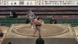 イケメンでムキムキ…序二段の“小兵”力士、68キロ差を「速さ、低さ、粘り」で制す 白熱の取組に拍手と歓声