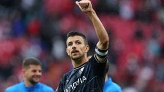 長谷部誠に次ぐ年長選手、ボーフム主将ロジラが契約延長！