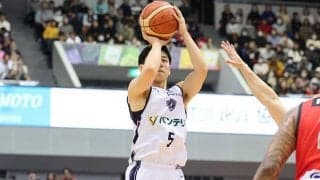 第3Qに猛追見せるも横浜BCが大阪に敗戦…エースガードの河村勇輝はゲームハイ30得点