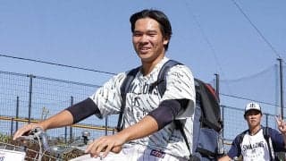 奥川恭伸とのキャッチボールで急成長 指揮官も認めた逸材、ヤクルト２年目の坂本拓己から目が離せない