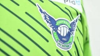 「めちゃくちゃカッコいい!!」J3鳥取が4つの想いを込めた“幾何学デザイン”の新ユニフォームを発表！「模様がカッターナイフに見えるのは気のせい？」との声も