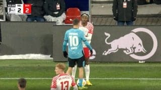 大ブーイングの嵐… お前、どっかに消えろよ！つい、手が出てしまった… ファウルであわや一触即発→リスタートを肘ブロックで妨害する悪質プレーが炸裂した瞬間