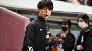 「こんなに熱い人なんだ」「ますます好きになった」イラク戦のハーフタイム、真っ先に声をかける三笘薫の姿に反響「本当は出れなくて悔しいはず」