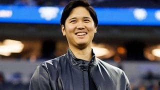 渋谷に現れた“大谷翔平”　ファンも続々記念撮影…凛々しい眼差しに大注目