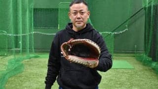 球審が「ストライクに見える」捕り方とは？　元プロ伝授、“客観目線”のキャッチング術