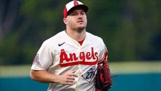 トラウトがついに失った“最強の座”　賛否別れる評価「トップ5に値しない」「健康なら…」