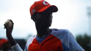 元中日右腕に続く衝撃…キューバ代表が1人残して“全員亡命”　15歳でも国去る決断