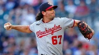 ユニ変更で「補強せずに酷くなった」　“赤のW”廃止に悲痛「お願いだから戻して」