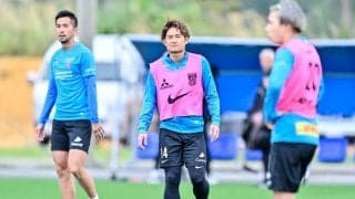 【沖縄キャンプで見えてきた浦和レッズ「”へグモ式”4ー3−3」(1)】インサイドハーフがポジションを落とさない前向きなドメネーション……攻撃的な左サイドバック起用も