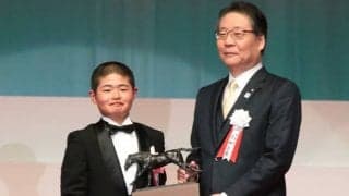 最多勝利新人騎手の田口貫太騎手「重賞制覇を目指して頑張りたい」/JRA賞授賞式