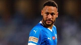 「そうは思わない」“太った”と批判されたネイマールが反論、お腹を見せつけ「ざまあみろアンチたち」