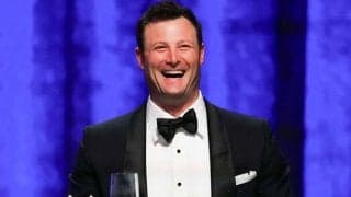 「驚くほど美しい」真っ赤なドレスのセレブ妻　大谷翔平らスターの宴…華添える内助の功