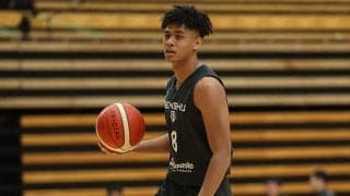 日体大の石川響太郎と専修大の介川アンソニー翔がB1三遠の練習に参加