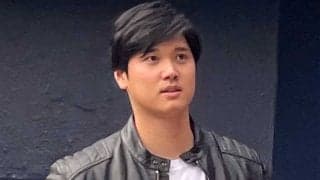 “わずか10秒”の大谷翔平に球場大興奮　私服姿で颯爽登場「ロックスターみたい」
