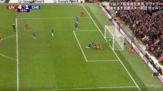 「合わせ方が神」「完璧すぎる崩し」GKとDFの間にドンピシャの絶妙クロス→飛び込んでゴールした瞬間　“リバプールの南米コンビ”がチェルシー守備陣を攻略