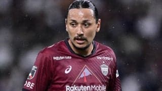 「なんかもう砂漠の王様みたいになっとるやんけ」UAEでのイニエスタ＆玲央の“肩組みショット” が話題！「馴染むのはやすぎやろ」の声