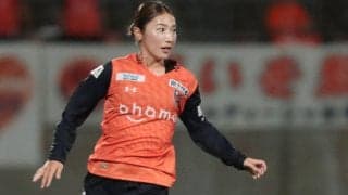 「素敵過ぎ」「ピッチでも目立ちそう」大宮Vの仲田歩夢がクラブカラーのオレンジヘアにイメチェンしファン絶賛「また一段と美しく」