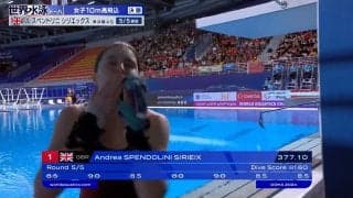 高速回転から水しぶきほぼゼロの“ノースプラッシュ”10m高飛込での抜群演技に解説者「力強さの中に美しさ」本人は喜びの投げキッス