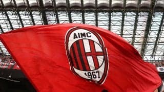 「どこよりもお洒落」「カッコ良すぎる」ミランの新ユニフォームは異例の2色展開！LAのブランドとコラボ「両方買うか」「これはヤバい」