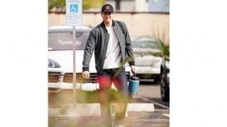 シンプルコーデの大谷翔平が「かっこいい〜」　爽やか登場に「後ろ姿もイイ」