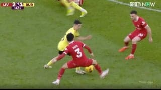 「1対1最強」「完全に潰したな…」リバプール遠藤航がゴールを生んだ爆速“鬼プレス”でボール奪取した瞬間　チーム最多タックル成功数を決めたデュエル王に称賛の嵐