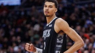 スパーズの新人ビクター・ウェンバンヤマが20歳ながらNBA史上5人目の快記録を達成
