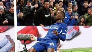 得点より警告が多い…ニコラス・ジャクソンがピッチ侵入で今季9枚目のイエローカード