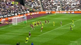 「キーパーはお手上げ」アーセナル190億円MFの圧巻“ピンポイント・カーブクロス”に元日本代表GKも脱帽！完璧アシストにファンも「美しすぎる」「えぐい」