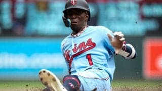 “銭闘”で敗北→わずか1日で放出　5000万円を争った結末…トレードの駒にされた28歳