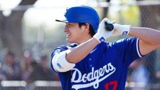 大谷翔平、指揮官のジョークに苦笑い　ブルペンで球筋チェックも「打っていいよ」