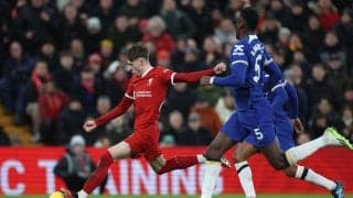 「エキサイティングだ」“魔法の右足”で大暴れのリヴァプール逸材DFが栄誉！遠藤航に続いてクラブ、PFAプレミアリーグの月間MVPをダブル受賞