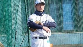 主将がキャンプ中に衝撃トレード　涙の胴上げで“送別”も…朝刊は「あの涌井が泣いた」