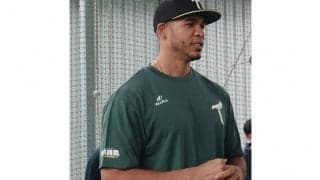 身長201cm、元助っ人の登録名は「魔鷹」　再会した元同僚に驚き「野球の世界は狭い」