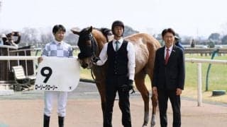 【東京1R】武豊「調教師と缶コーヒーで乾杯します（笑）」良血ローリーグローリーが初勝利