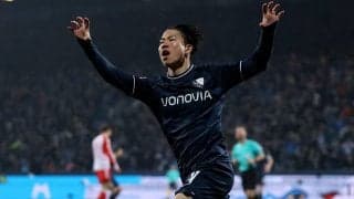 「ノイアーキラー」「大一番での力が凄い」浅野拓磨がブンデス6点目！ 王者バイエルンから技ありのゴール、ノイアーを打ち破る「トラウマレベル」