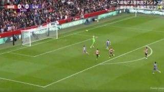 「変態シュート！」「エロすぎる」相手GKの頭上を超える美しすぎる“芸術的スーパーゴール”　覚醒した天才FWが超絶チップキックを炸裂した瞬間